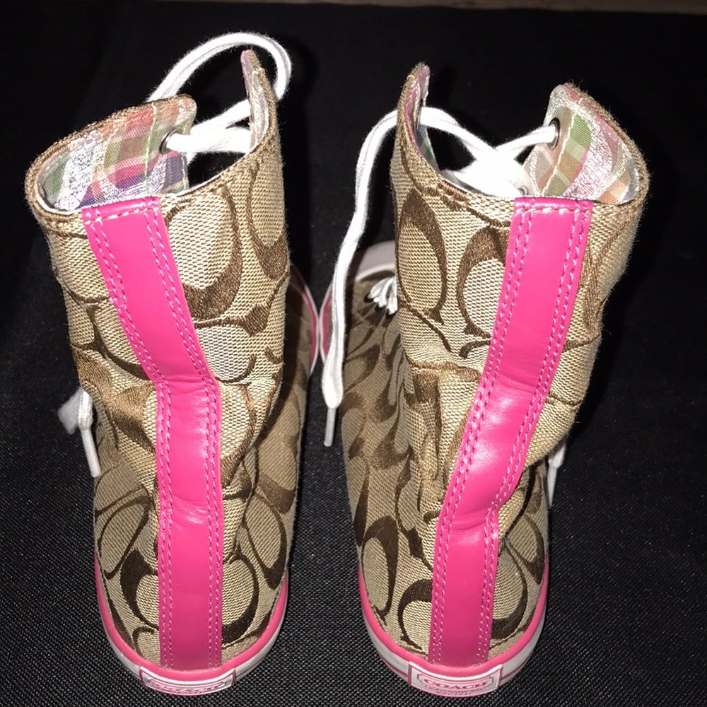 Coach vintage booties High-Top Converse Shoes.Beautiful condition.Smoke free Hom - Picture 4 of 8